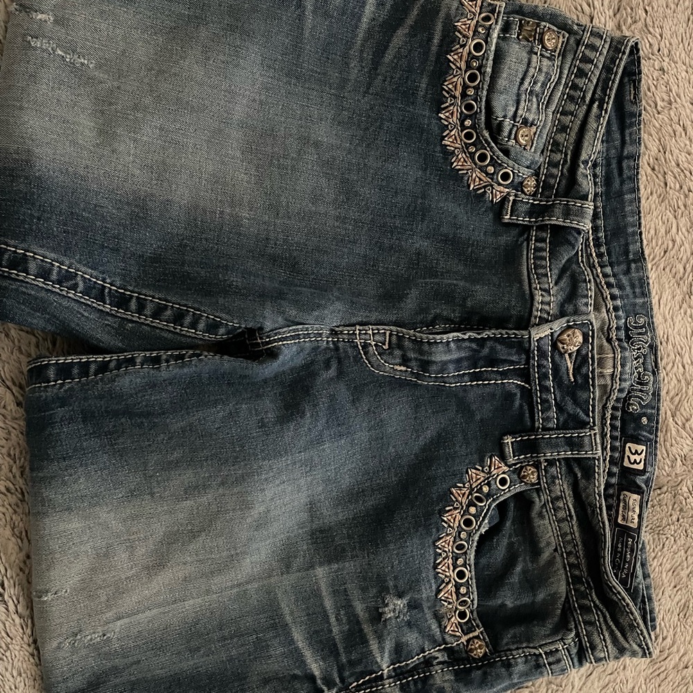 Miss Me (Signature Cuffed Capri)